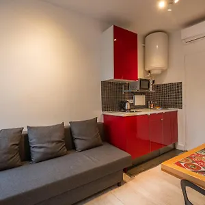 3* Hotel apartamentowy Clignancourt