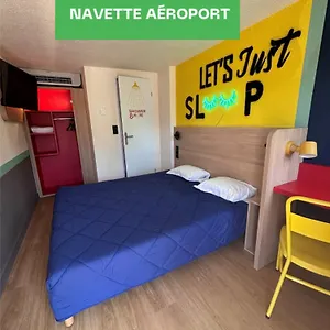 Premiere Classe Marseille Vitrolles Aéroport , Vitrolles (Bouches-du-Rhone) France